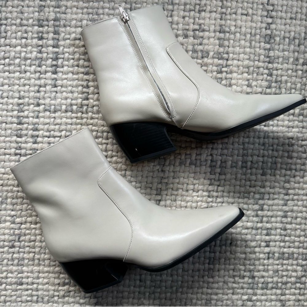 NEW Franco Sarto White Leather Western Booties 10